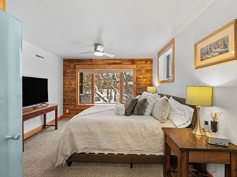 3045 Sourdough Rd — Photo 46