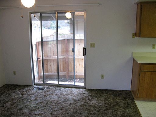 3rd image of 300 Shafer Ln APT F1