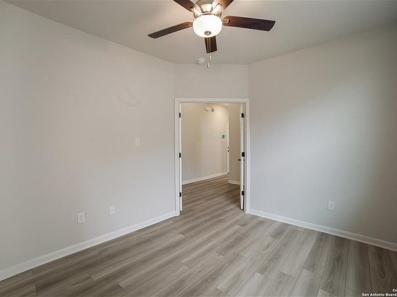 2nd image of 8227 Sunrise Glen