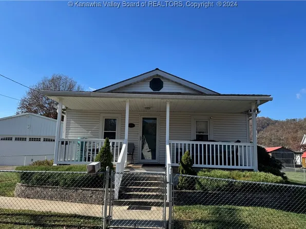 134 Wiseman St, East Bank, WV 25067