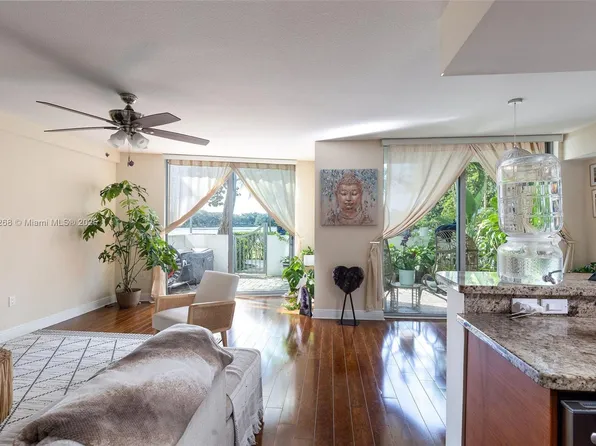 2681 N Flamingo Rd #Th4s, Plantation, FL 33323