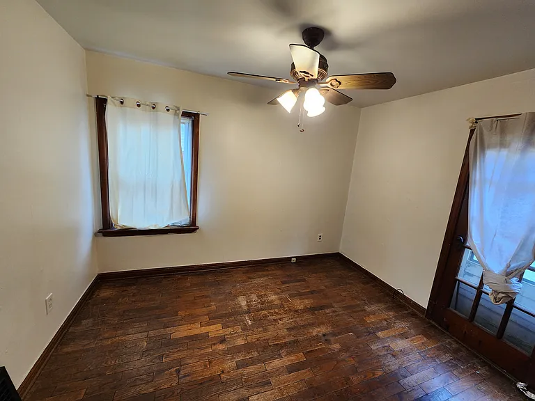 3418 Saint Mark Ln — Photo 10