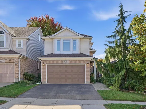 104 Amanda Walk, Cambridge, ON N3C 4K7