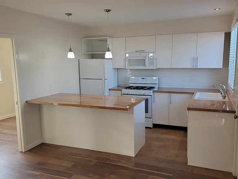 5318 Cedar Ave #5334 — Photo 3