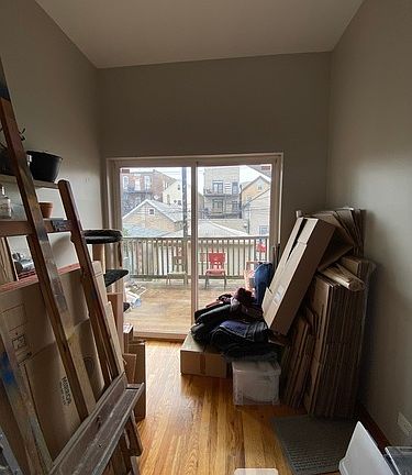 4th image of 1249 N Greenview Ave #2A