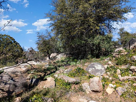 5th image of 641 Pueblo Lane
