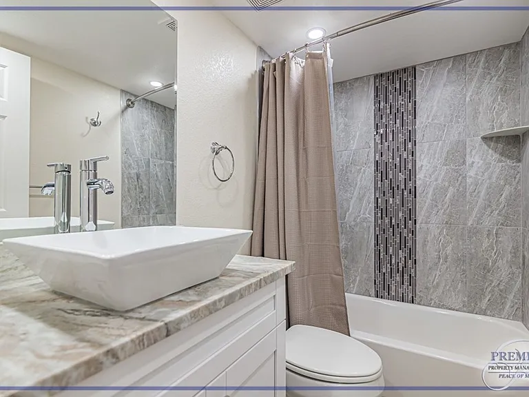 2562 Kings Lake Blvd — Photo 16