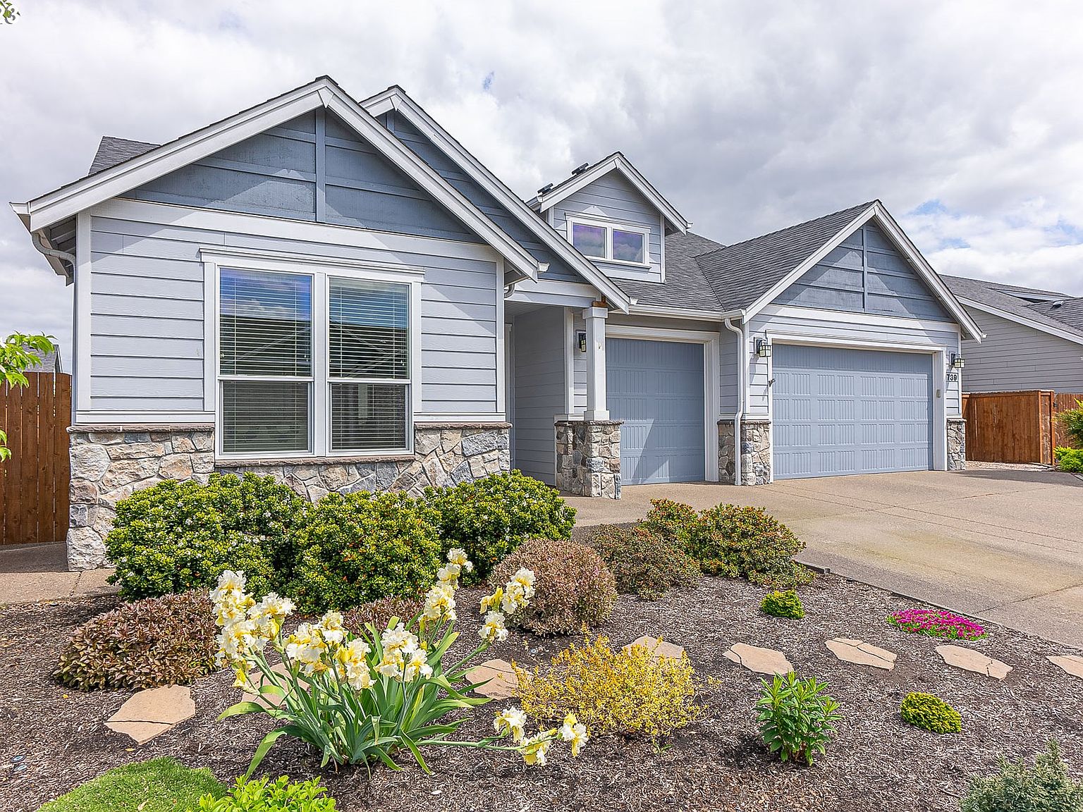 739 E McKinley St, Carlton, OR 97111 Zillow