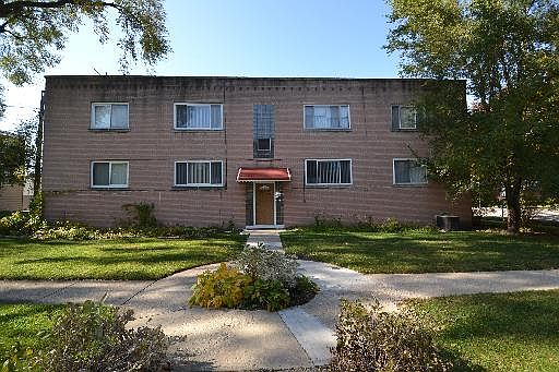 1st image of 2469 W Balmoral Ave #1N