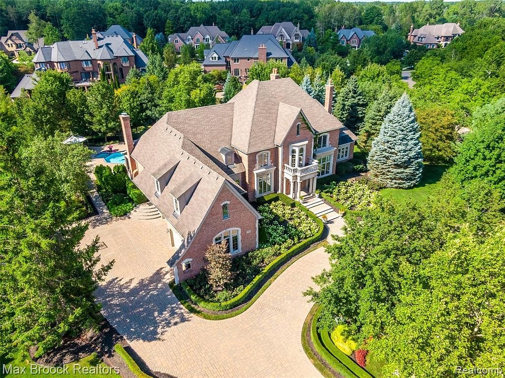47800 Bellagio Dr, Northville, MI 48167 Zillow