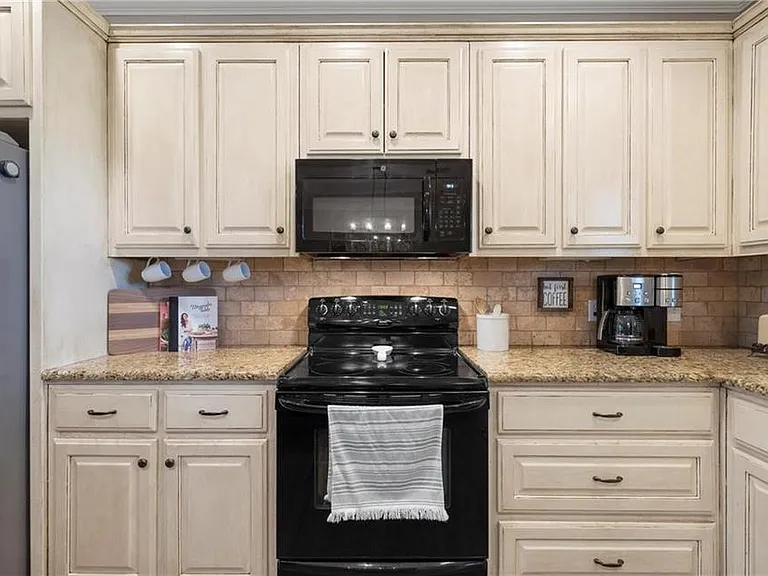 15477 Chapel Rd — Photo 11