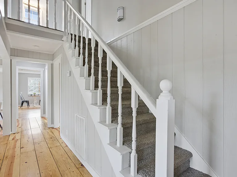 Stairway from front formal living to upstairs Bedrooms