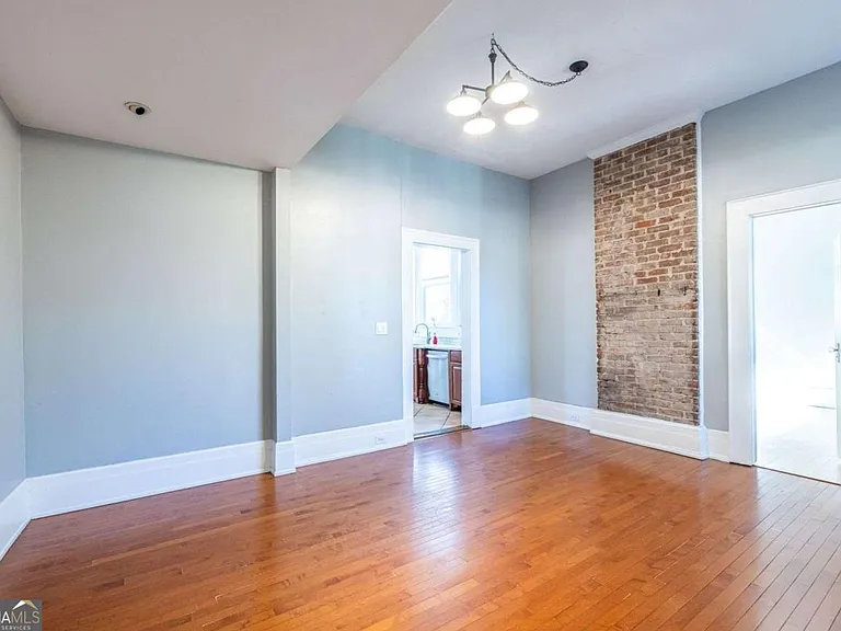692 Myrtle St NE — Photo 29