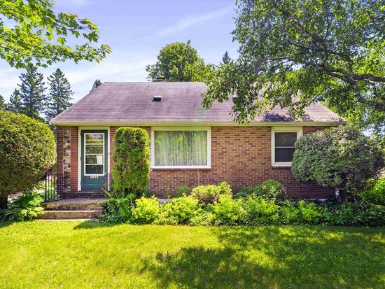 2622 Nanticoke St, Duluth, MN 55811