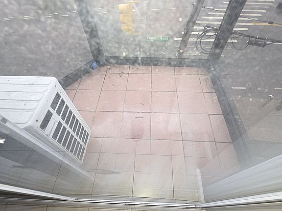 4th image of 3364 Guider Ave #2