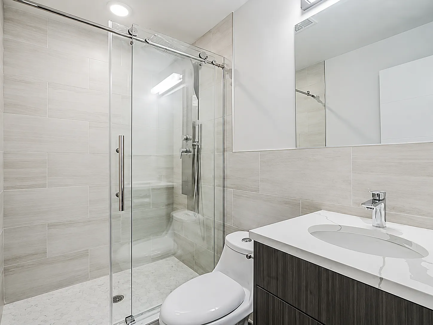 2 bed, $1,695 — Photo 3