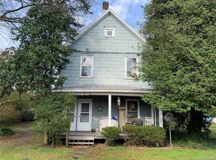 106 N James St, Ashland, VA 23005