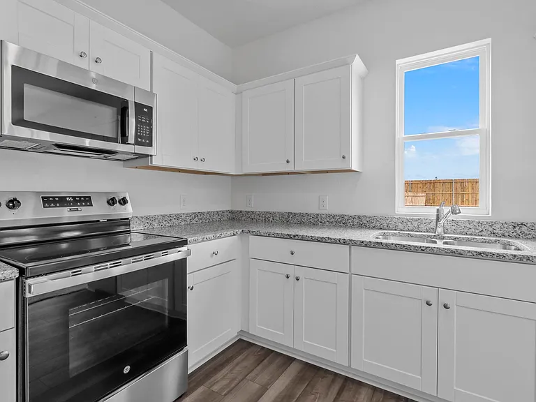 120 Waterhouse Lake Dr — Photo 8