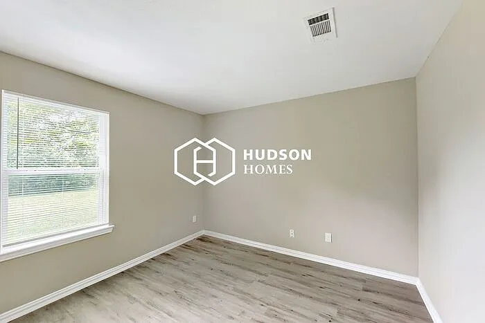 4018 Dorchester St #B — Photo 8