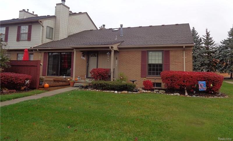 1st image of 38858 Country Cir #1