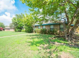 4511 Menzer St, Fort Worth, TX 76103