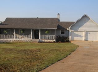 615 Laney Rd, Locust Grove, GA 30248