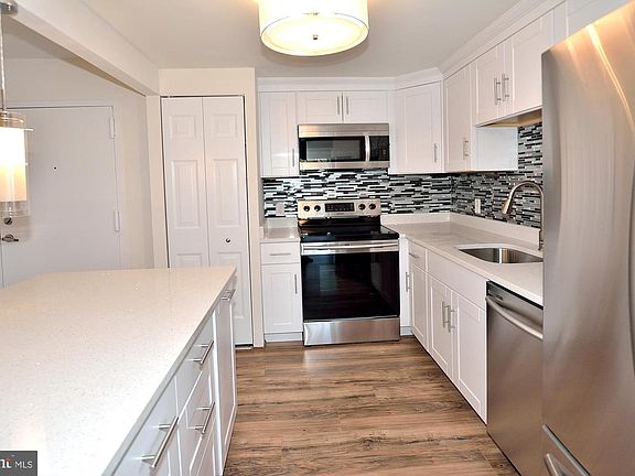 3rd image of 7621 Provincial Dr APT 310