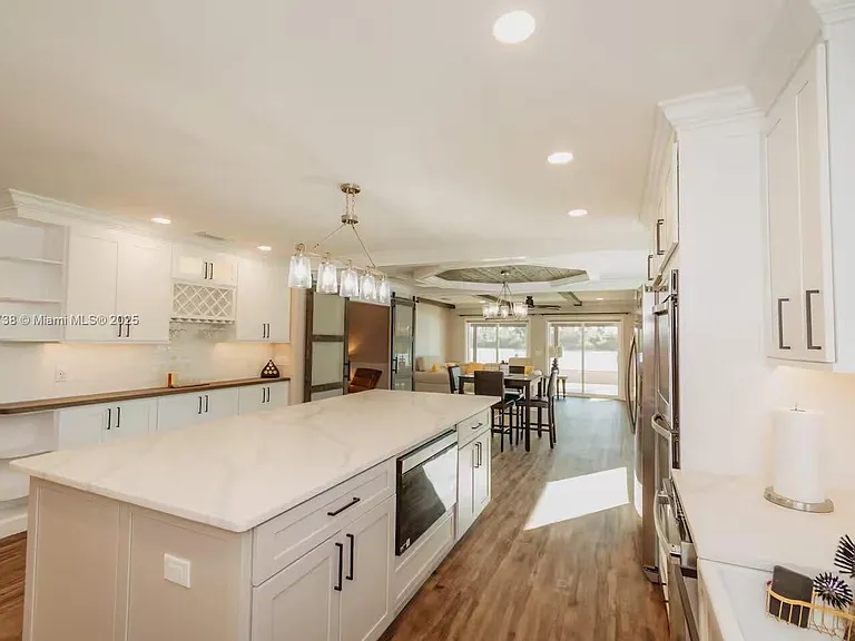 9675 SW Anchor Dr — Photo 18