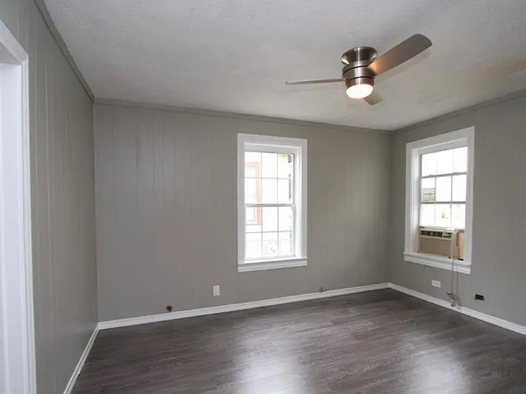 211 Regent — Photo 5