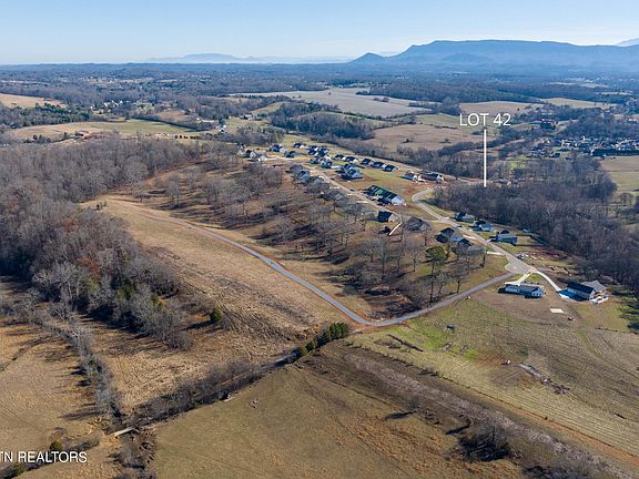 5th image of 609 Farm Of The Smokies Way