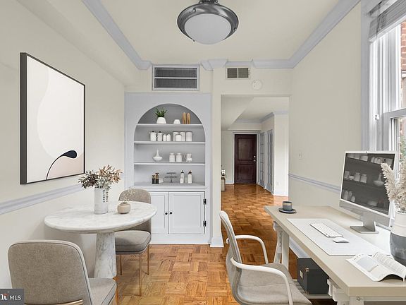 4th image of 719 S Saint Asaph St APT 201