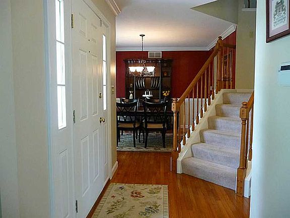 2nd image of 408 Chatham Ln