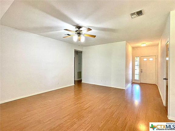 4th image of 213 Spur Dr
