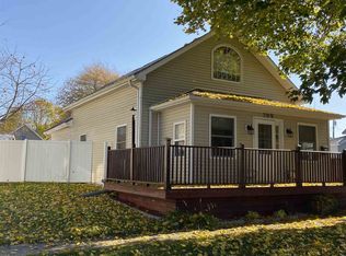 209 S Maple St, Argos, IN 46501