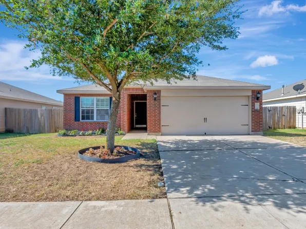 633 Lazy Crest Dr, Fort Worth, TX 76140