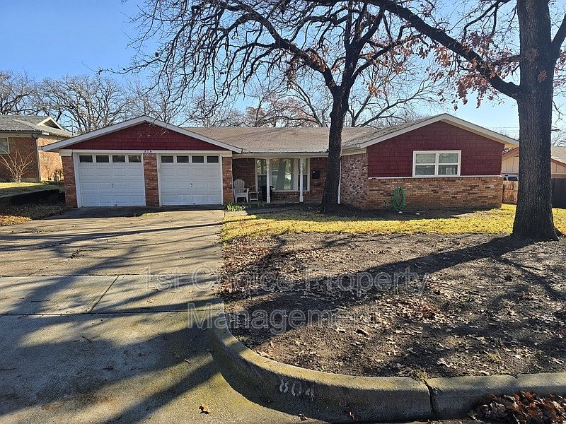 1st image of 804 Patti Dr
