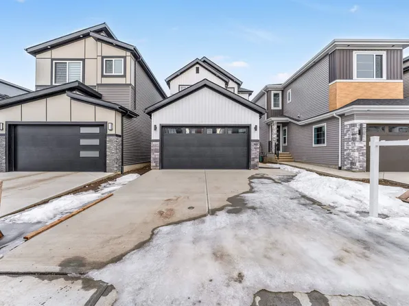 123 28th St NW, Edmonton, AB T6T 2H3
