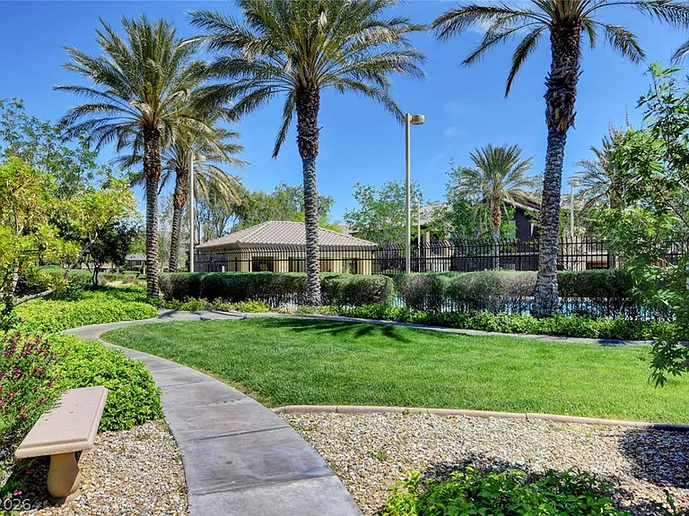 6868 Sky Pointe Dr #2115 — Photo 36