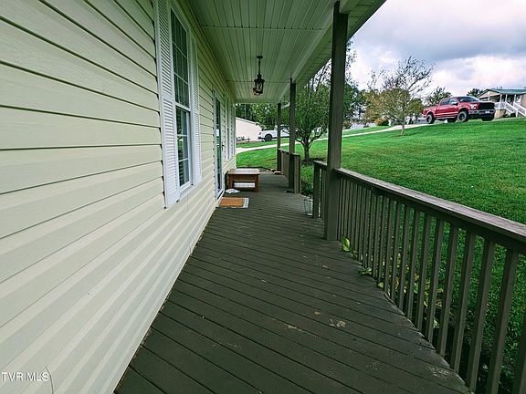 4th image of 6406 Black Oak St