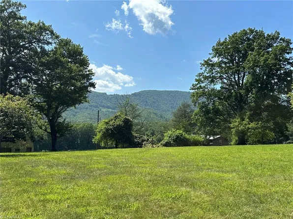 4188 Us Highway 21, Thurmond, NC 28683
