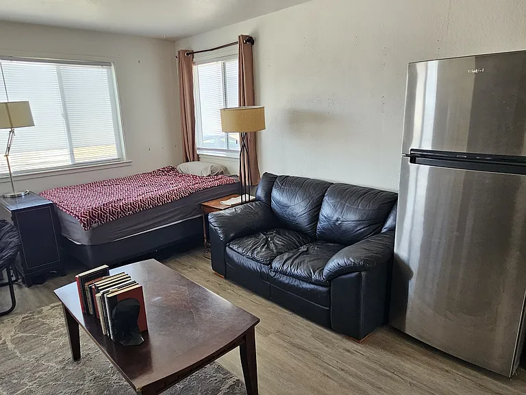 467 Industrial Park Dr #B — Photo 4