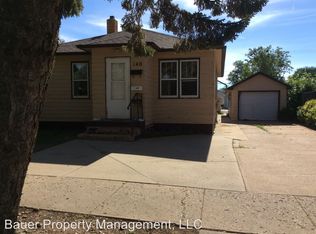 140 11th Ave W #1, Dickinson, ND 58601