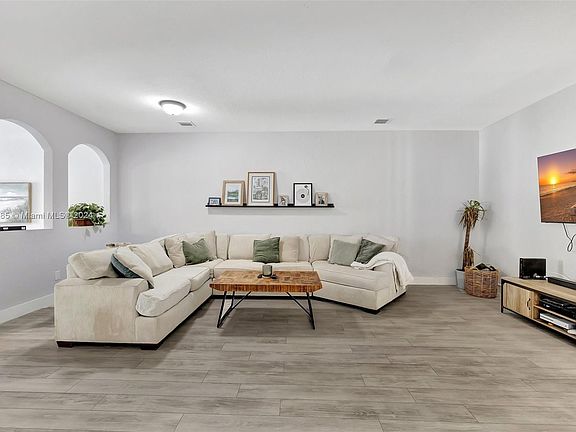 5th image of 5756 Hampton Hills Blvd #5756