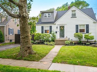 43 Michael Dr, Metuchen, NJ 08840