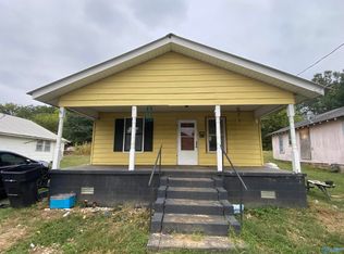 909 Godfrey Ave NE, Fort Payne, AL 35967