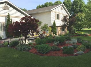 6227 Berkshire Ln, Sun Prairie, WI 53590