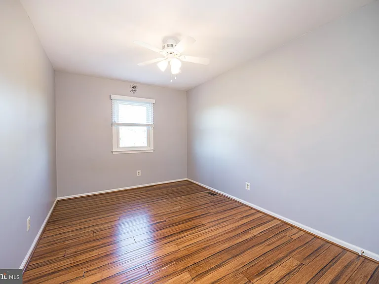 3930 Gatehouse Ln — Photo 17