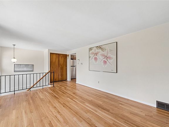 3rd image of 1502 Wesley St