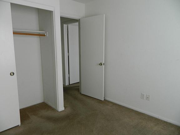 4th image of 5432 Pipers Meadow Ct