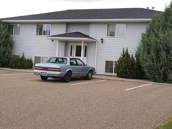 2nd image of 607 11th St APT 1